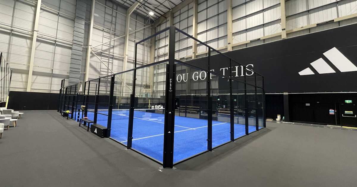 Cancha de pádel en Fitbox Padel Court - adidas North, Hazel Grove