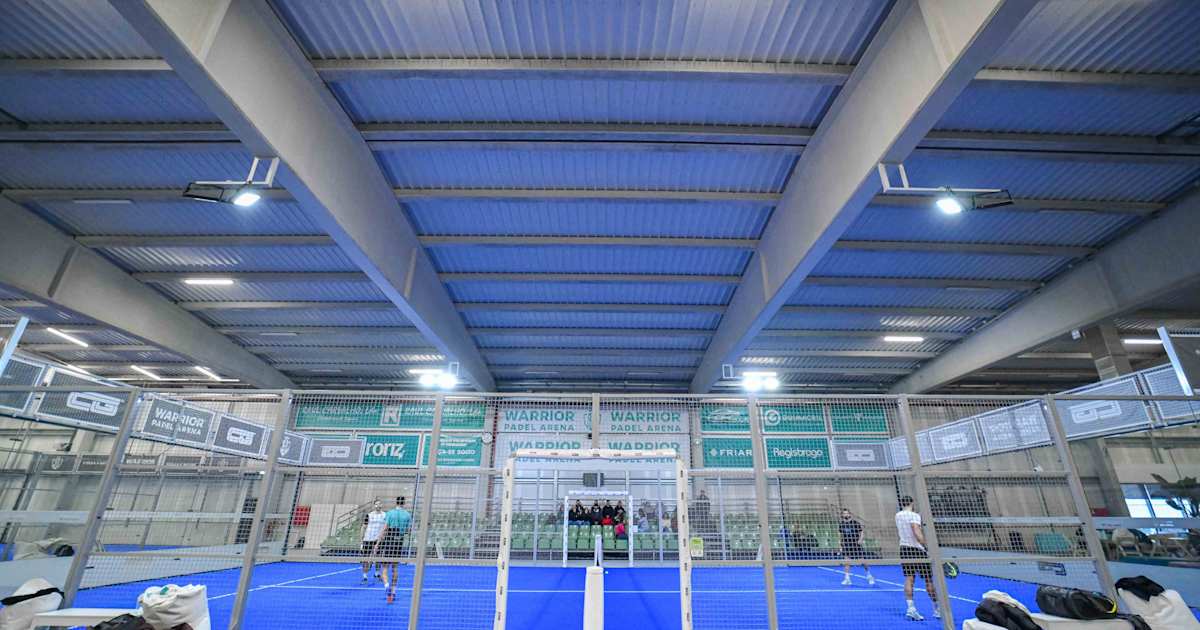 Cancha de pádel en Warrior Padel Arena, Penselo