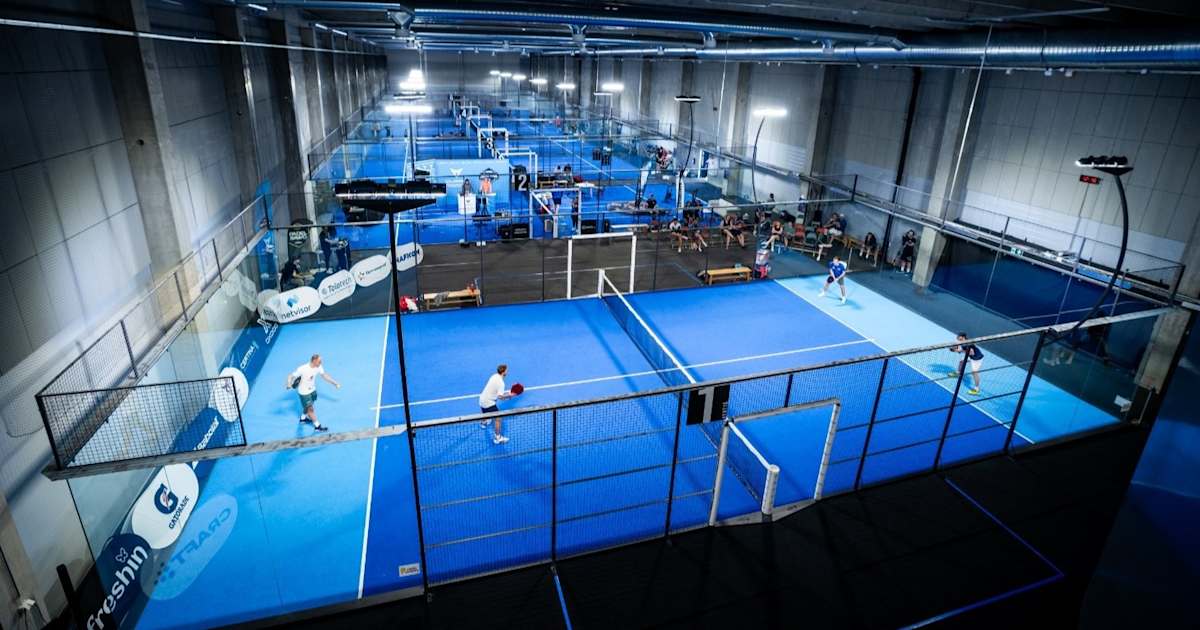 Cancha de pádel en Padel Club Kuopio, Kuopio
