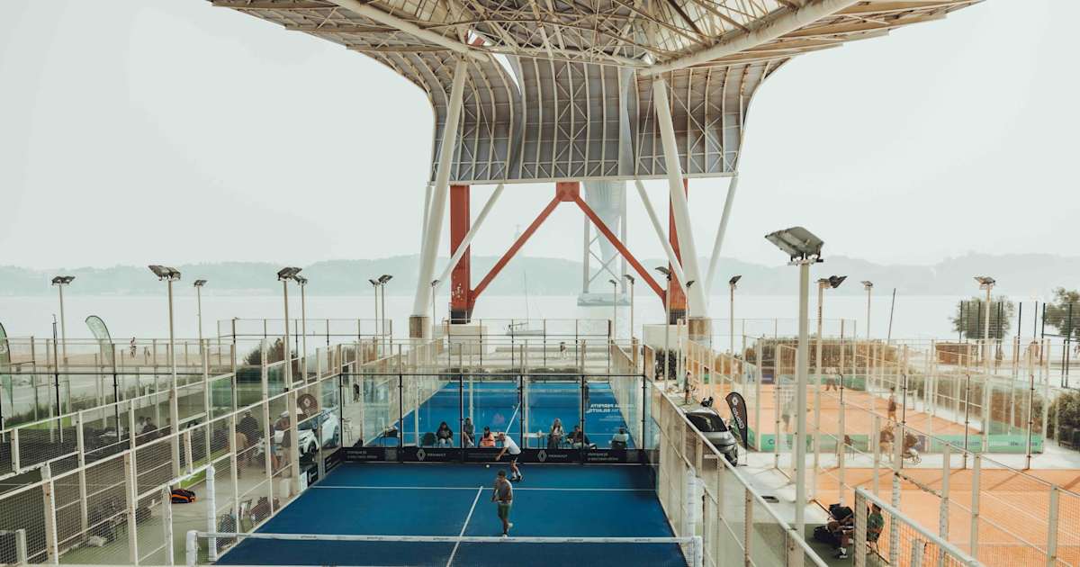 Cancha de pádel en Clube de Padel Alcântara, Lisbon