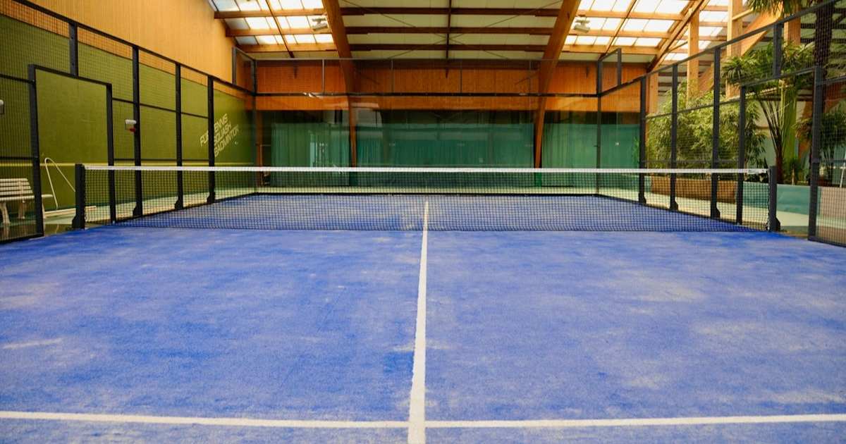 Cancha de pádel en Whiteline Padel Squash, Meierskappel