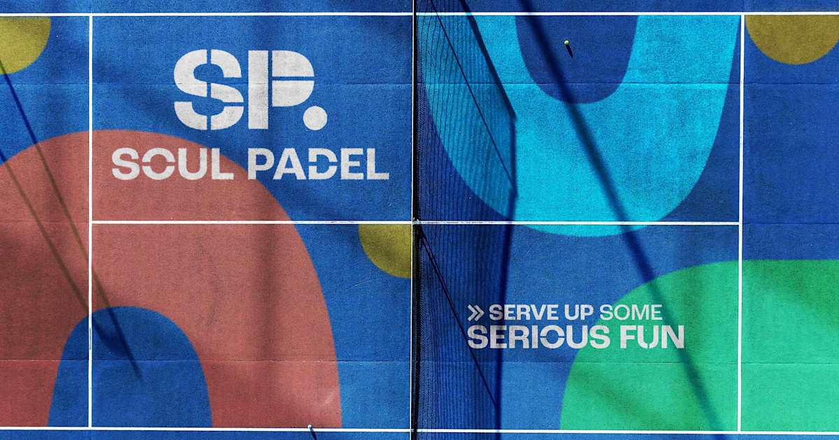 Cancha de pádel en Soul Padel St Helens, St Helens
