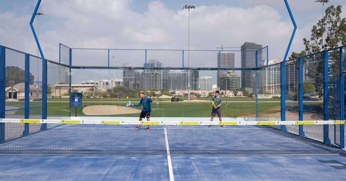Cancha de pádel en The Els Club Padel RWI (Sports City), Dubái