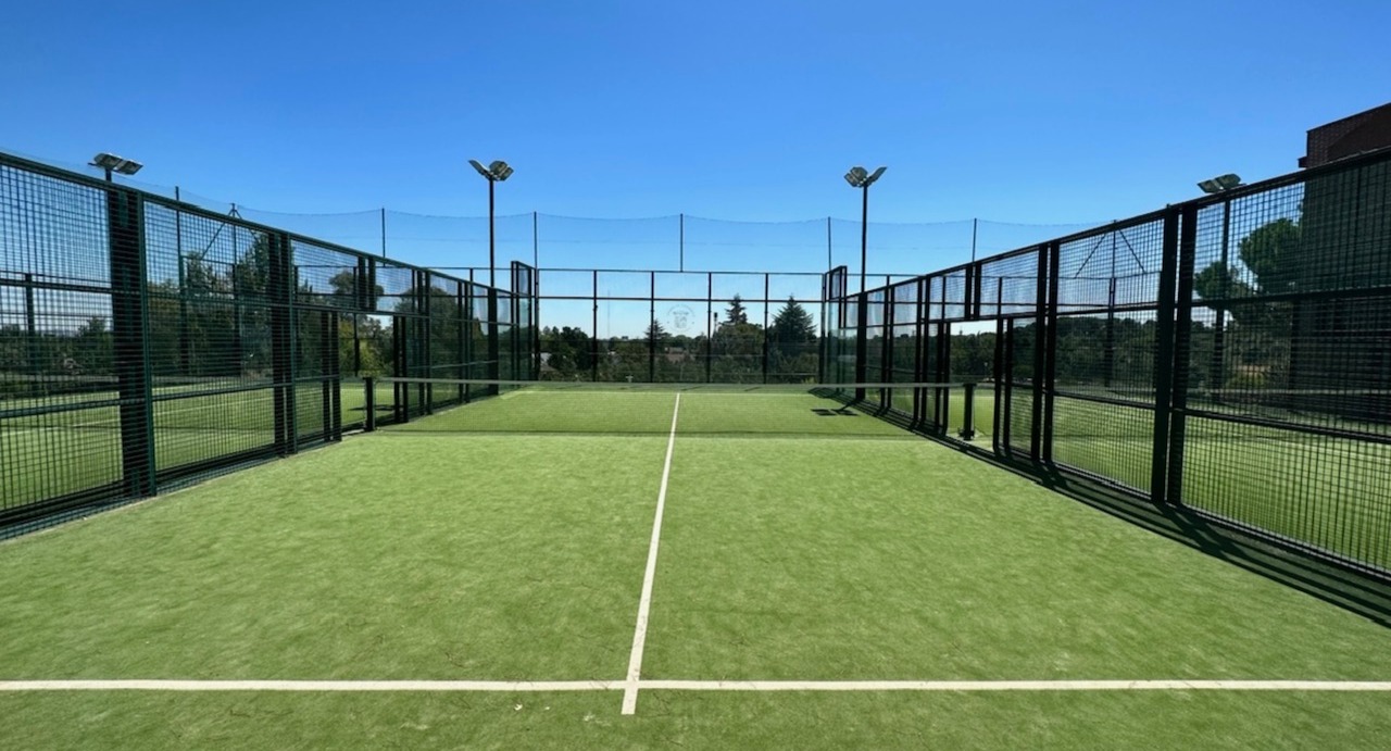 EVEREST SPORTS CLUB