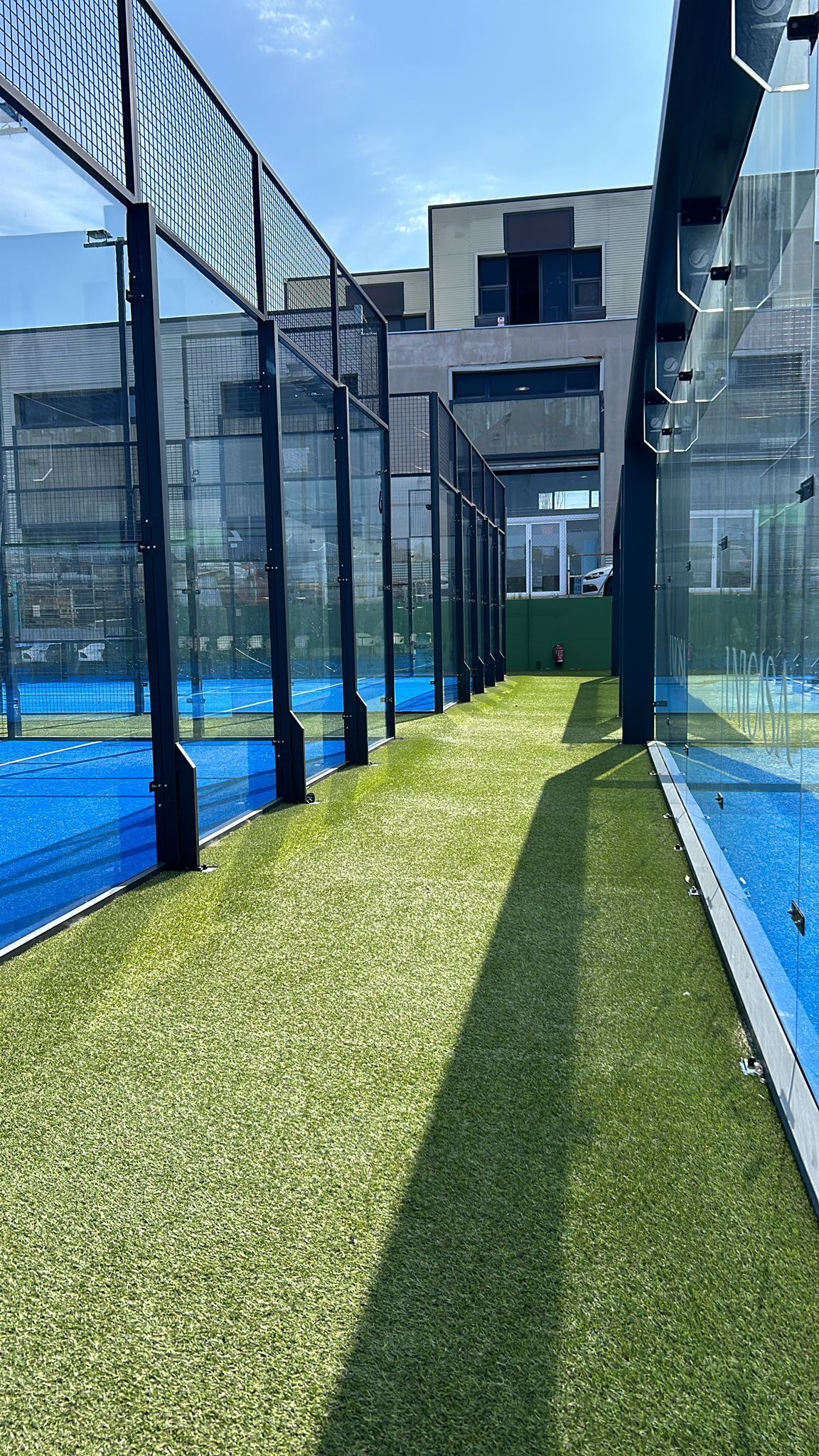 Blue Padel Mataró padel courts