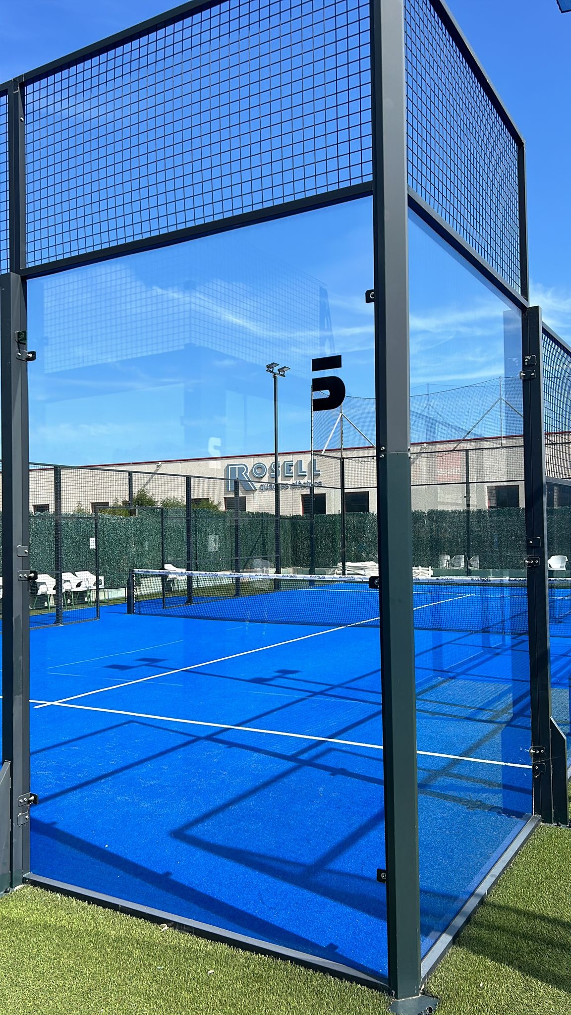 Blue Padel Mataró padel courts