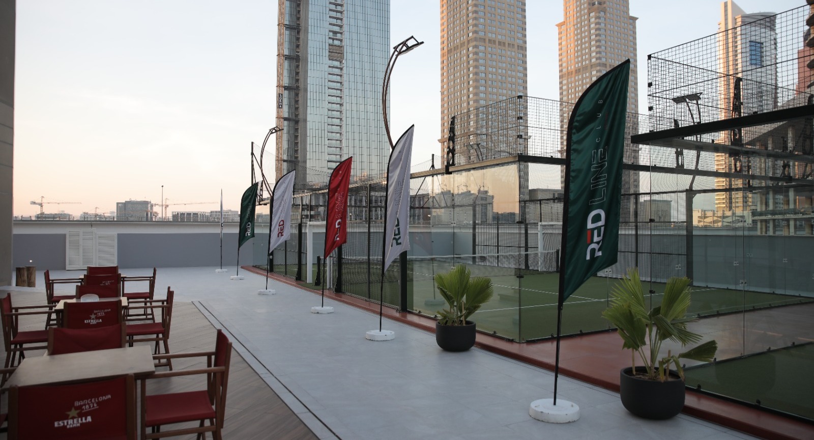 REDLINE PADEL CLUB - ZABEEL HOUSE, THE GREENS padel courts