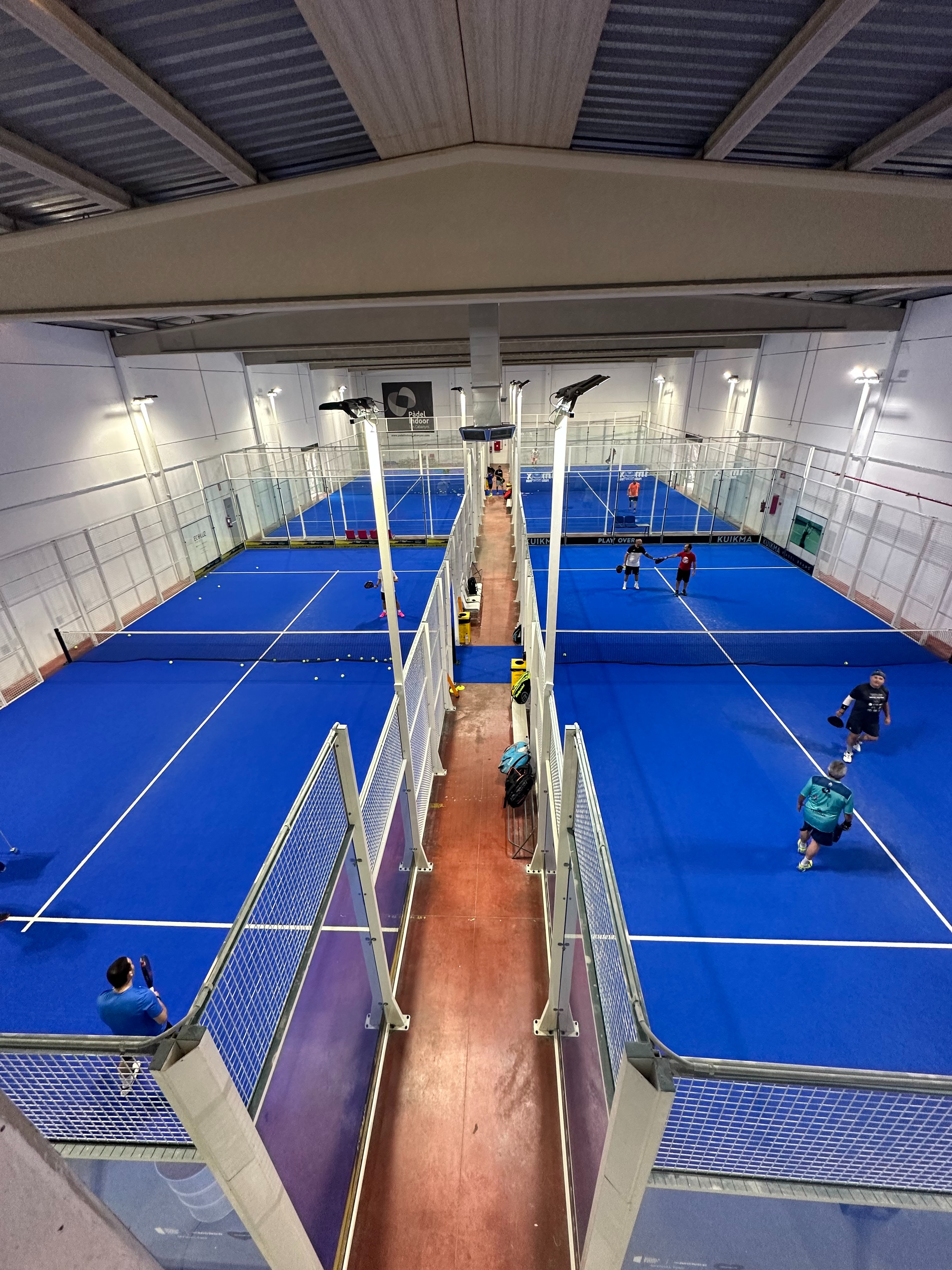 Padel Indoor Les Cabanyes padel courts