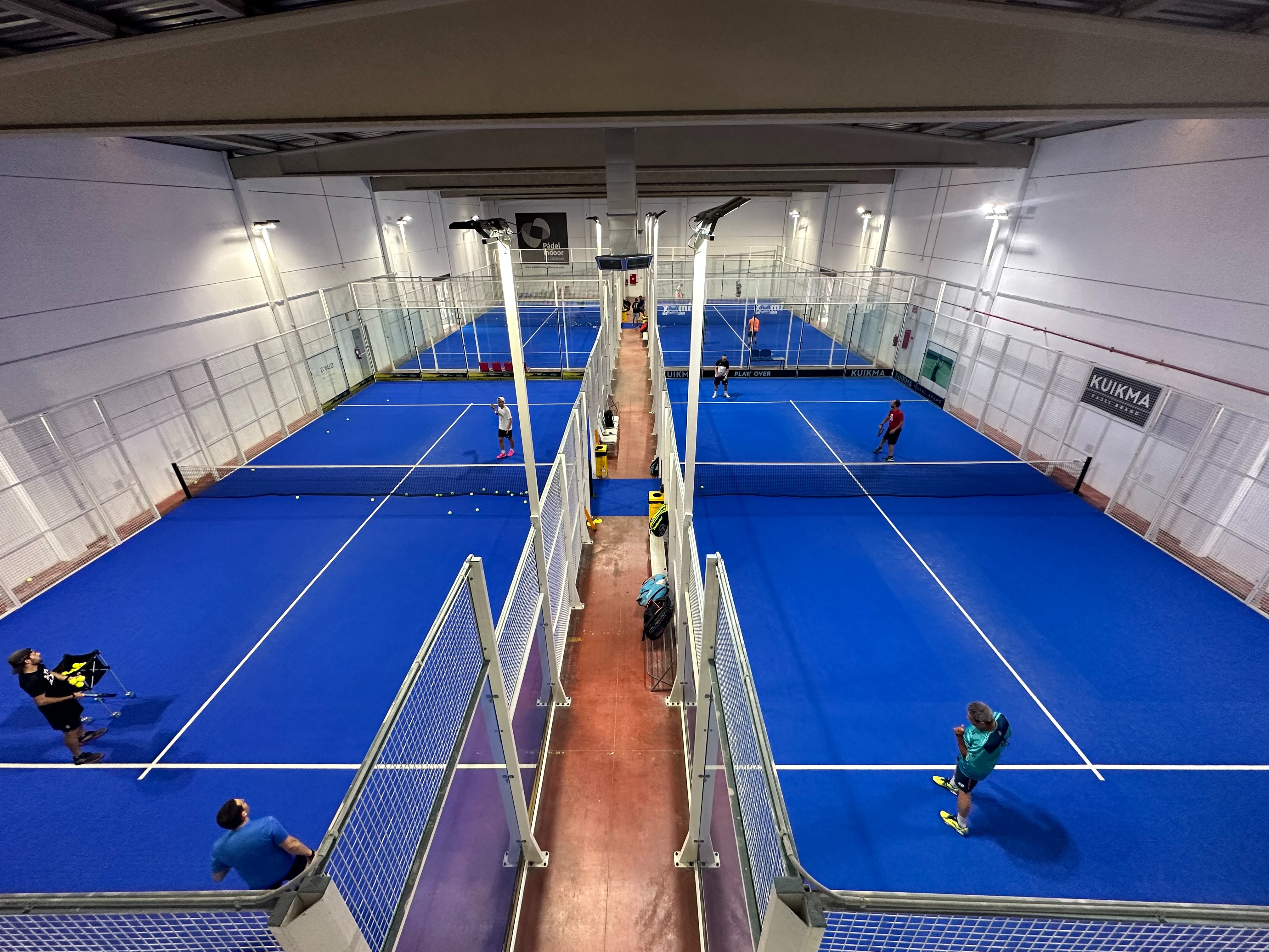 Padel Indoor Les Cabanyes padel courts