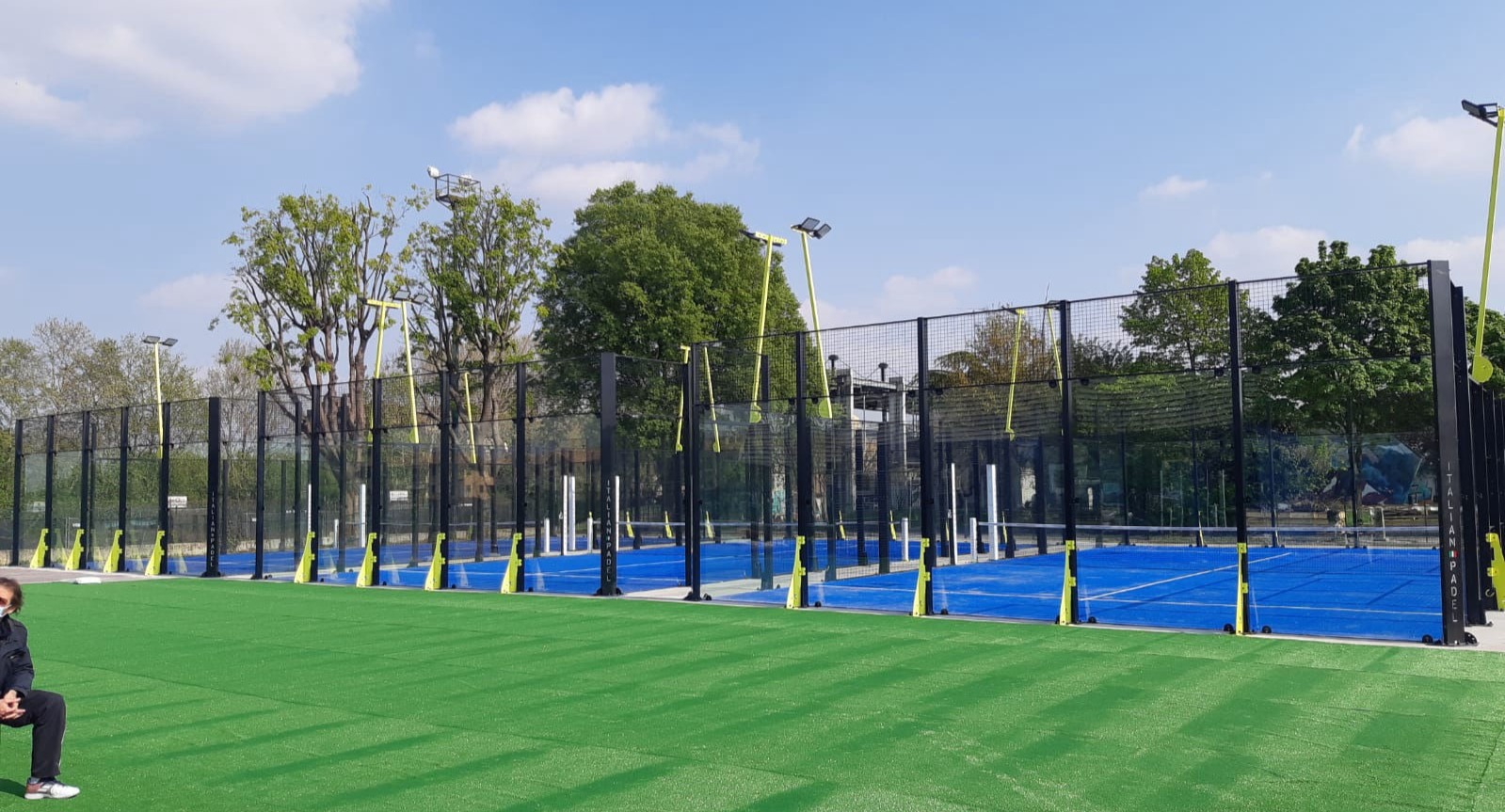 LIVELLAMENTO CIRCOLO PADEL MENEGHINO