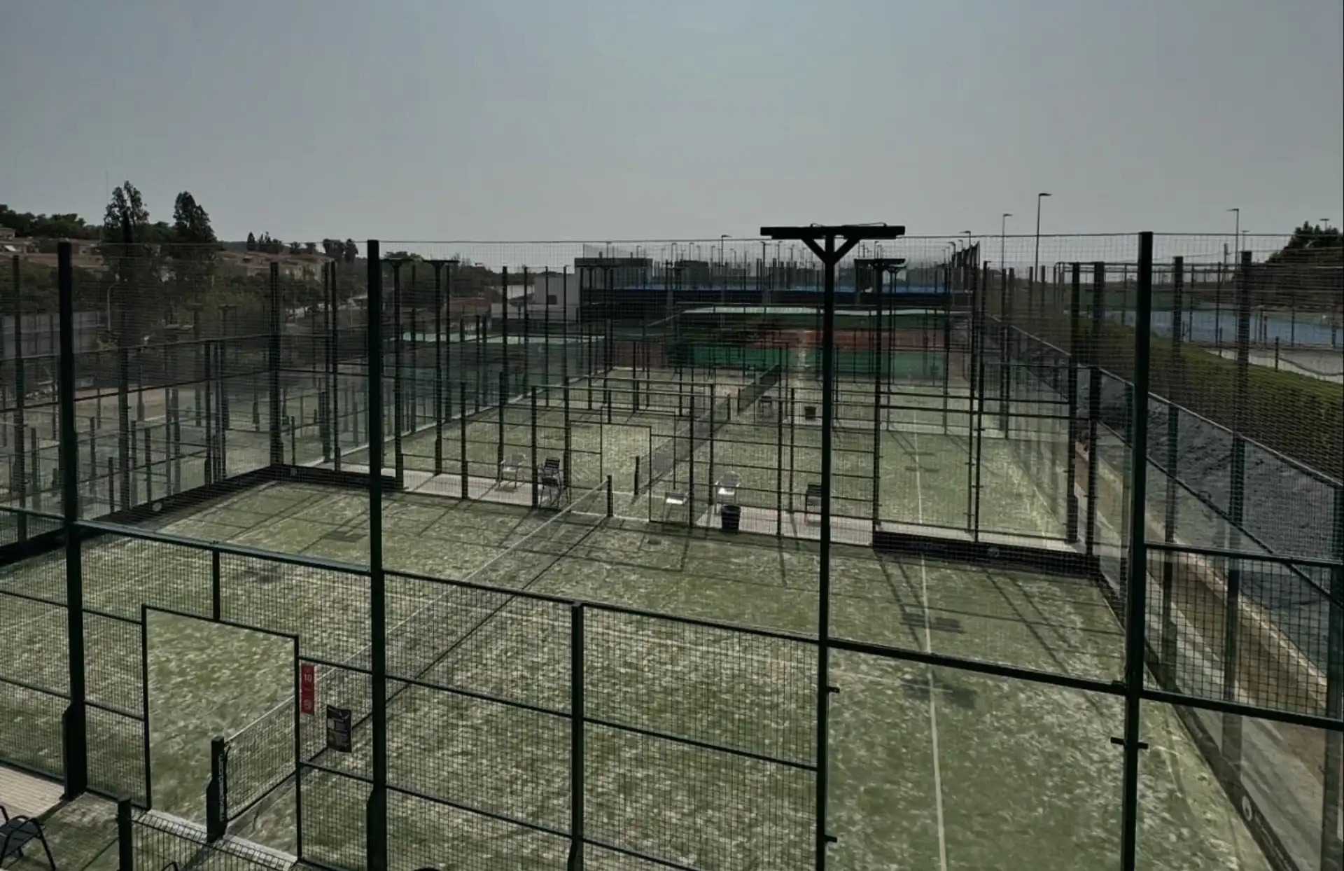 TENNIS CLUB BADALONA padel courts