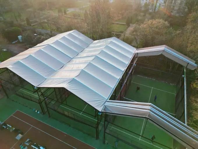 Royal Padel Club - Versailles padel courts