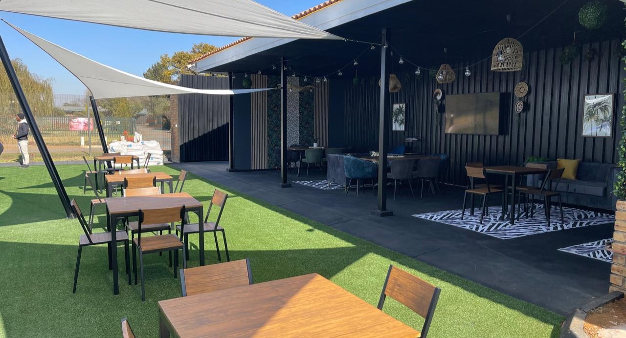 PADEL SHIFT ... (86 Main street/Brentwood/Kempton/Benoni)