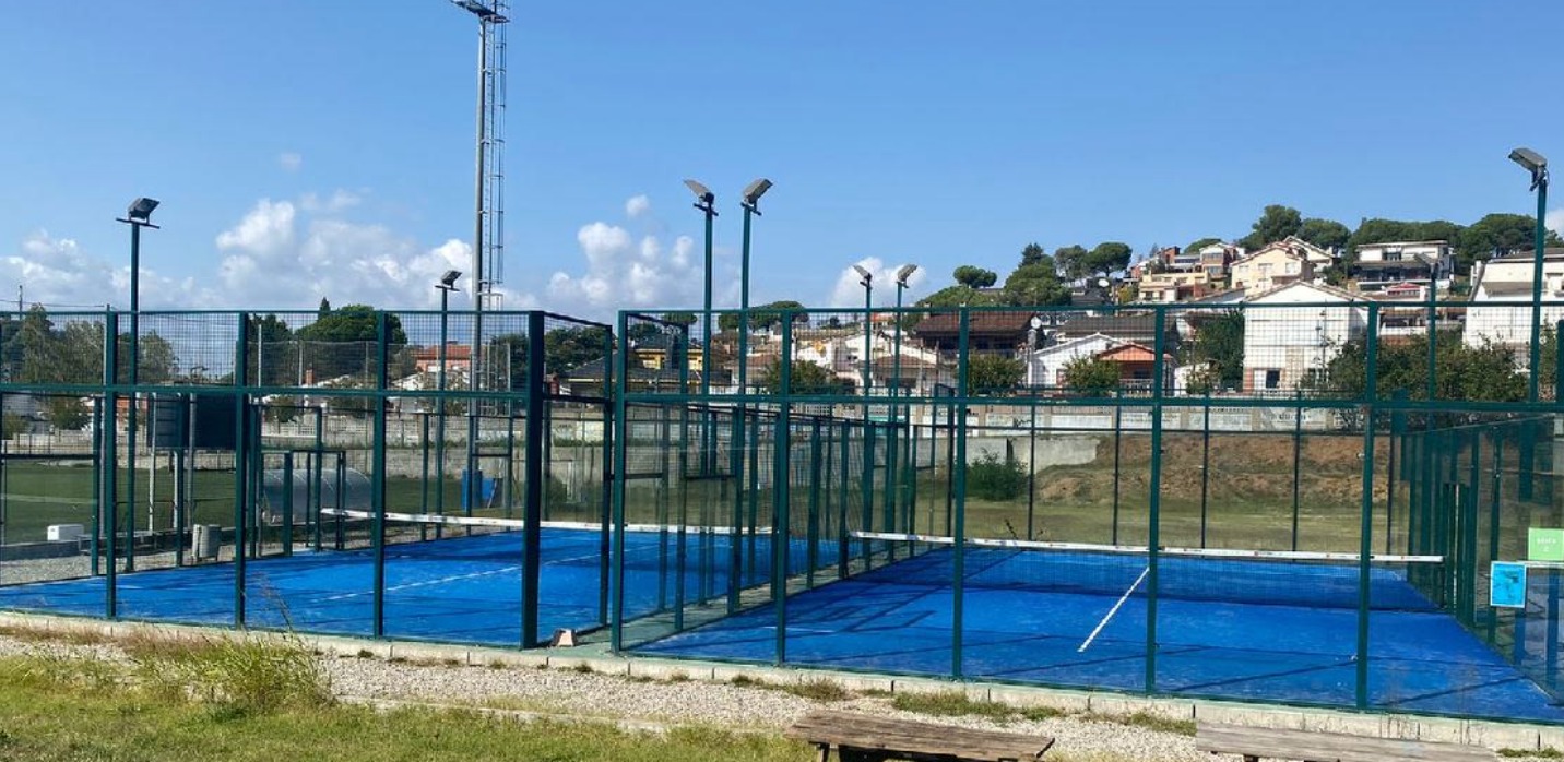 Can Lladó padel courts