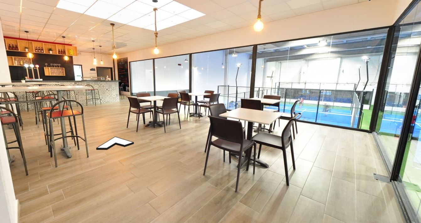 Aurial Padel Vic padel courts