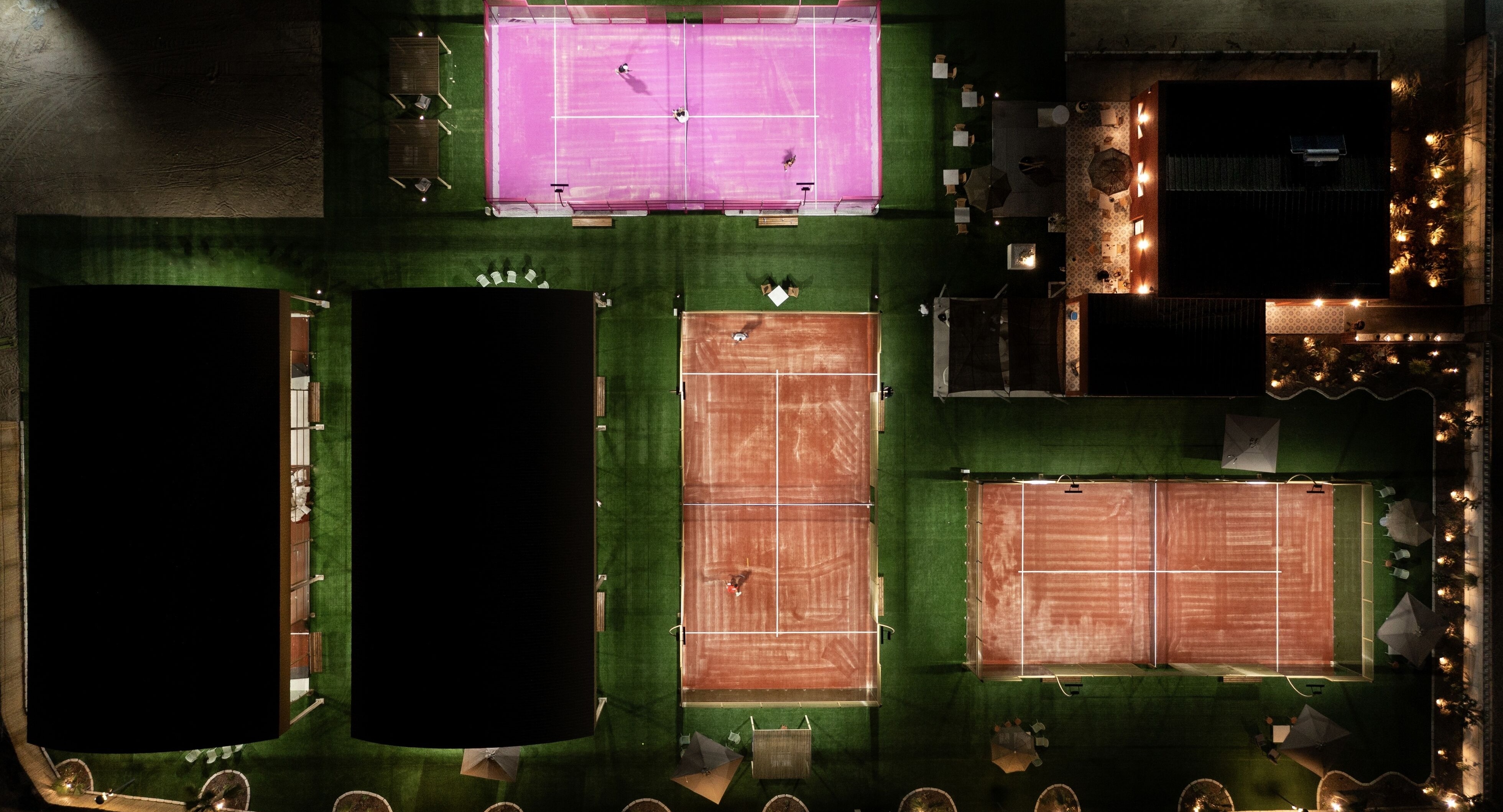 Padeland by Etheras padel courts