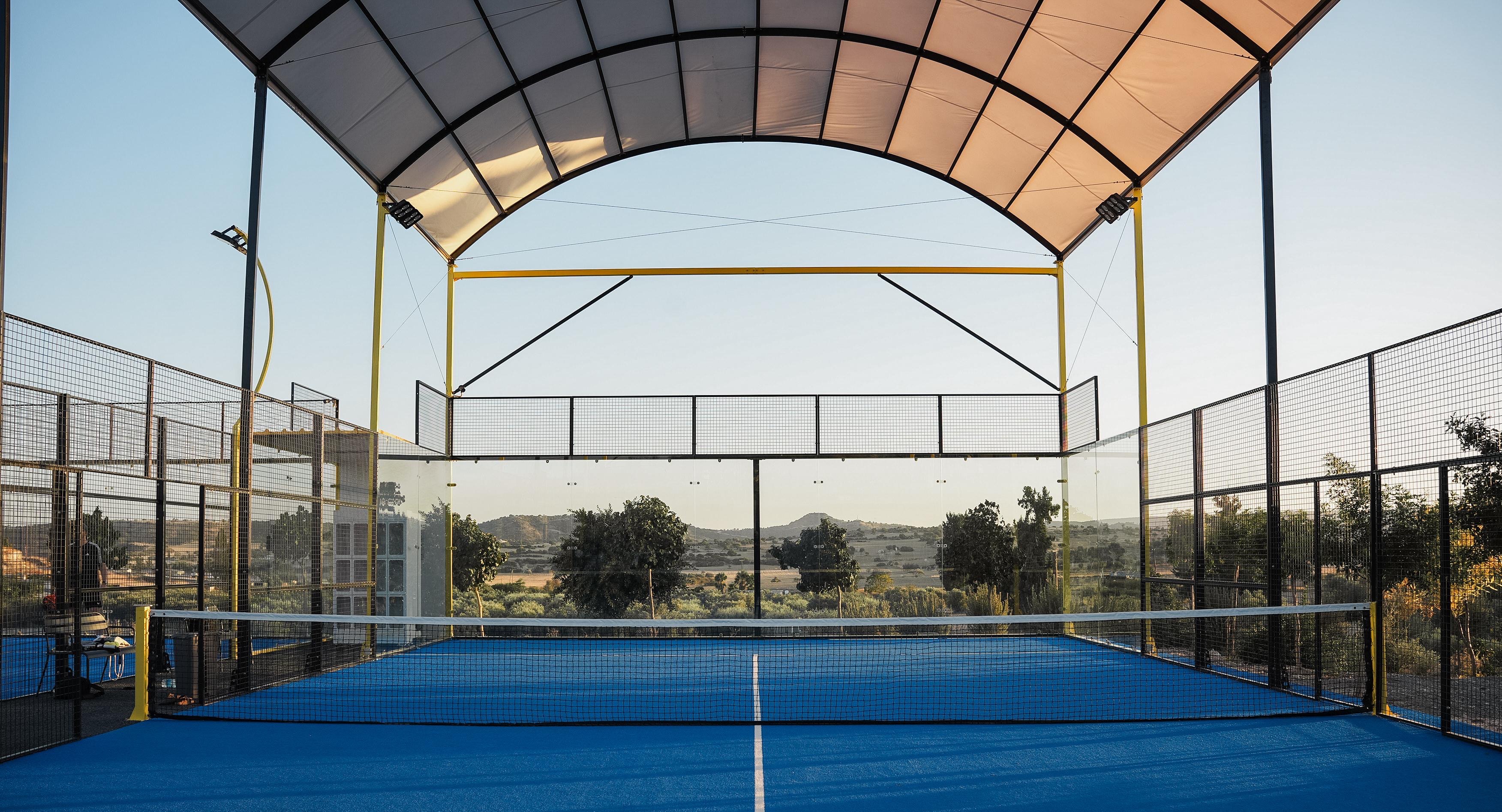 PADEL HOOD padel courts