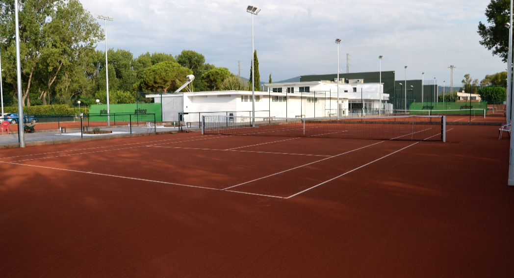 4Slam Tennis Academy padel courts