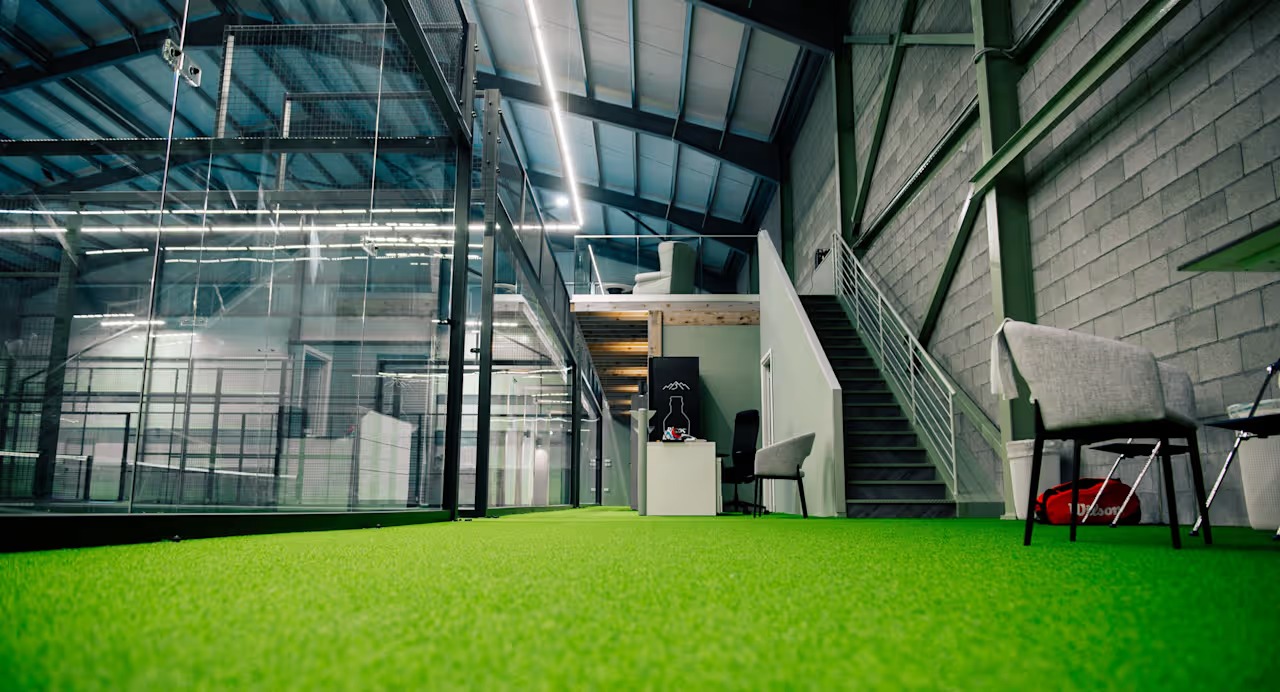 LA CASA DE PADEL-NICOSIA padel courts