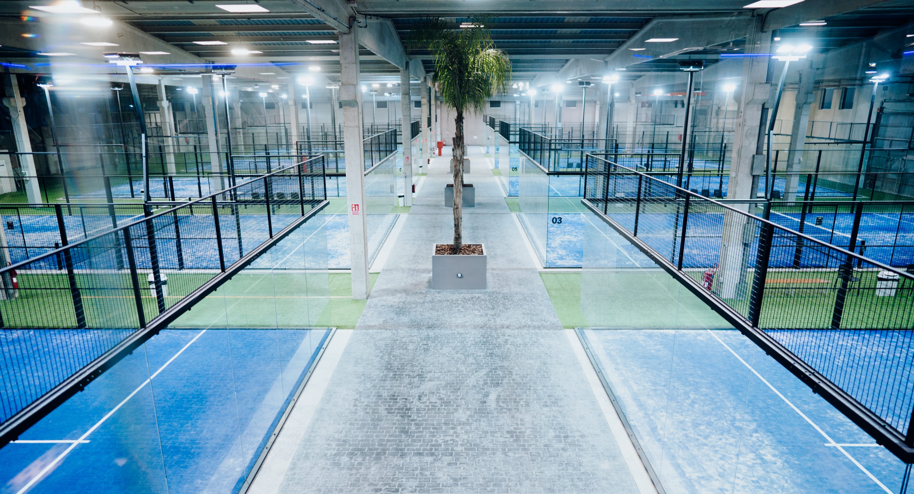 Oxygen Sports Club padel courts