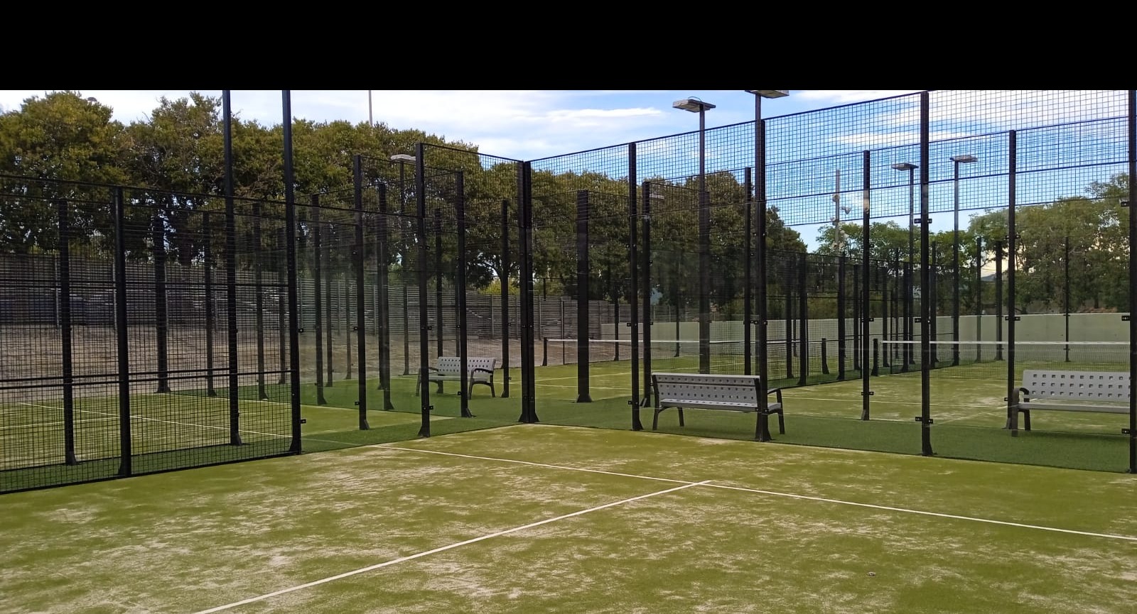Complex Esportiu Baldiri Aleu padel courts