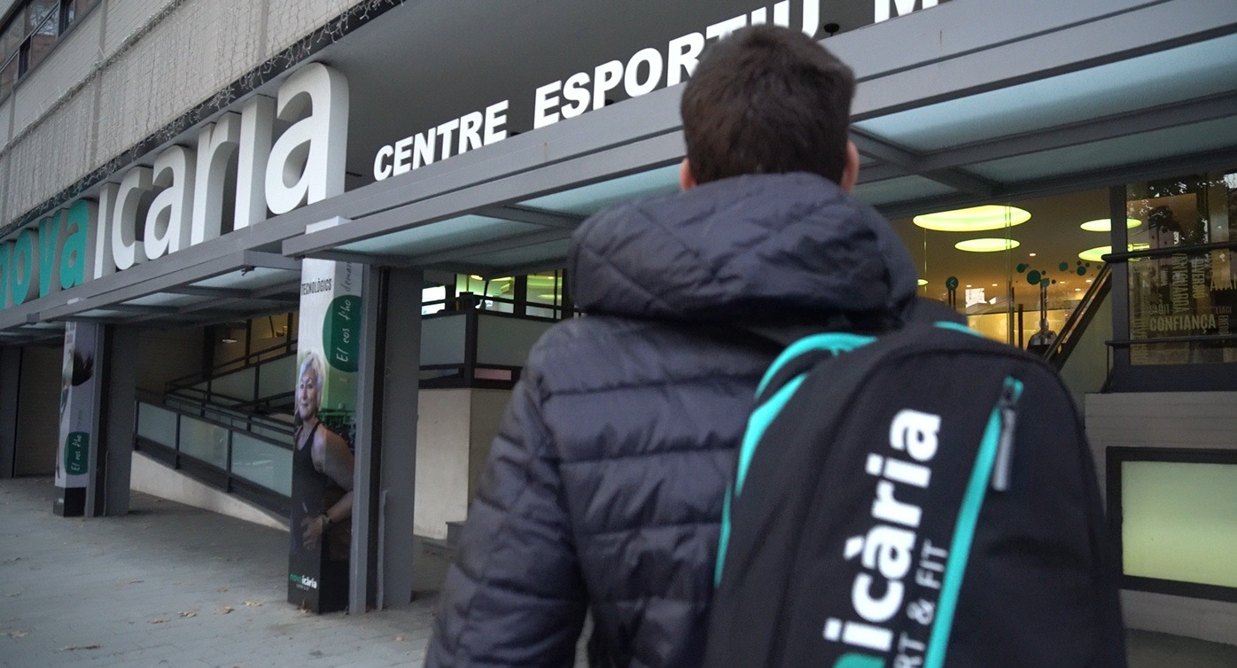 CEM Nova Icària padel courts