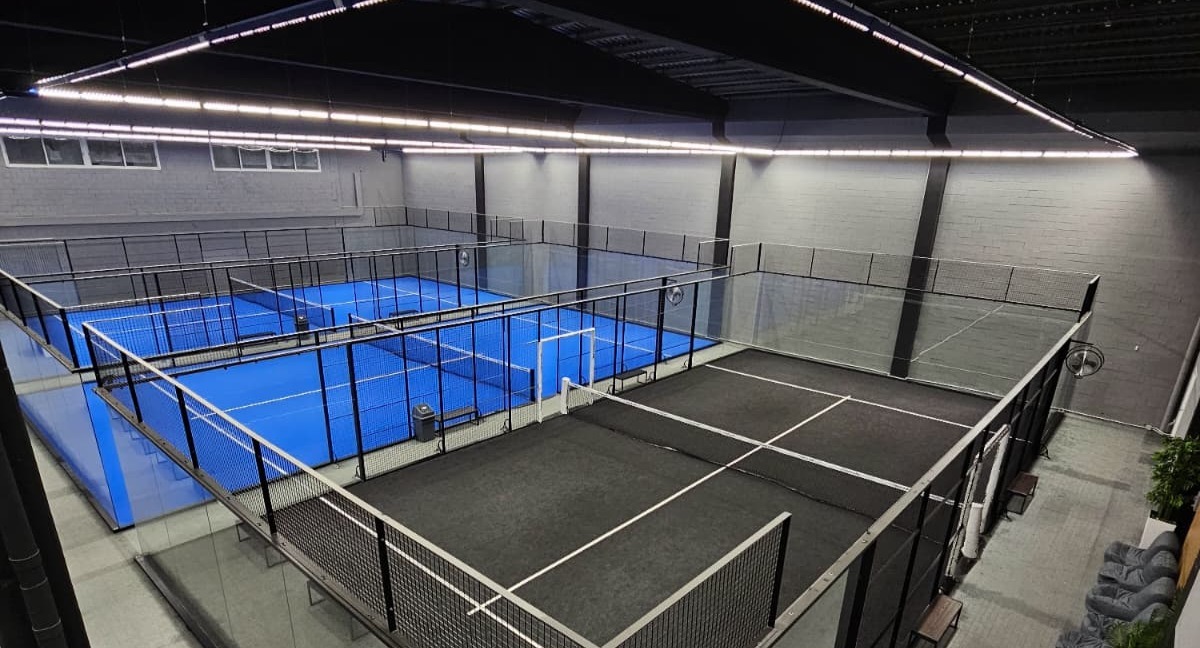 PADELAND Indoor Papiol padel courts