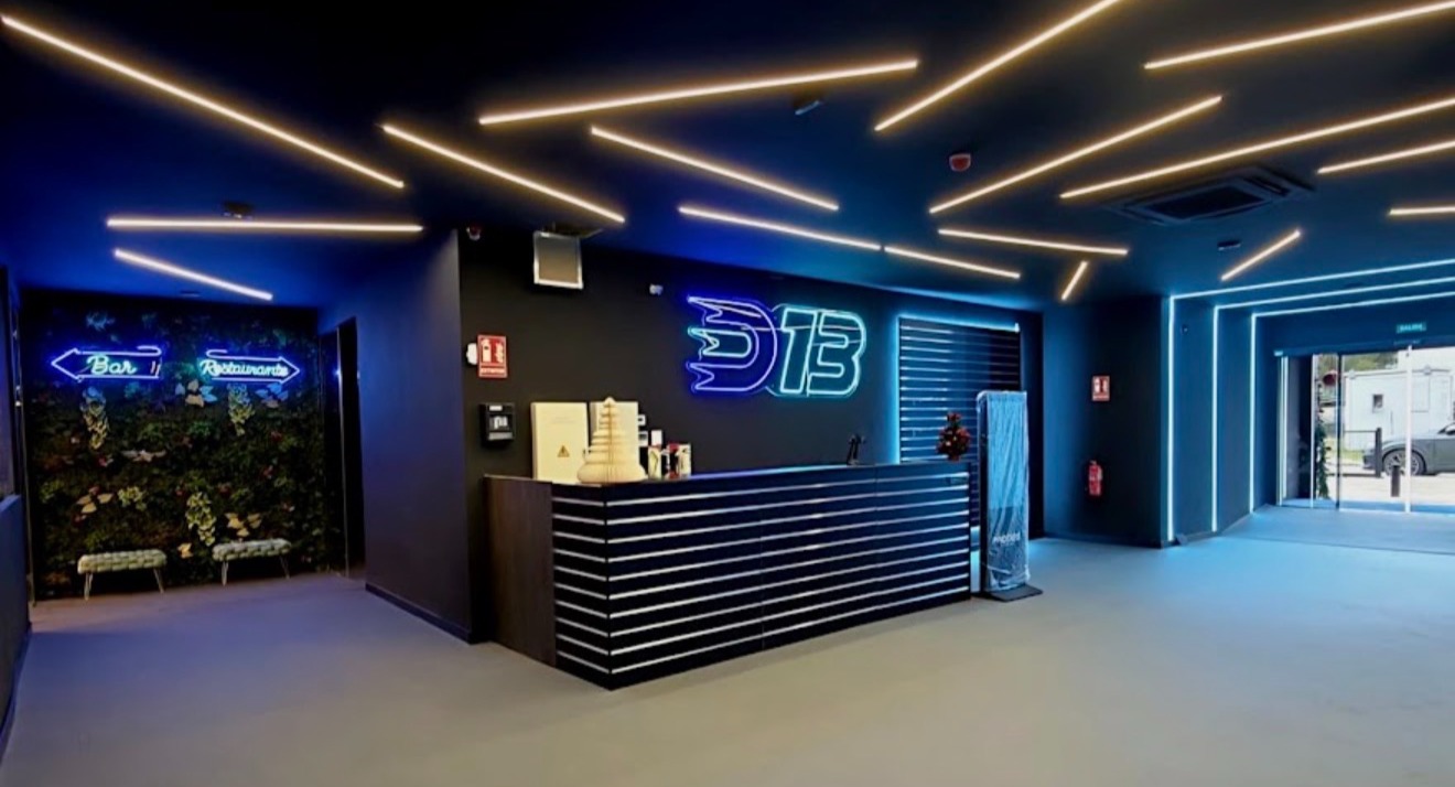 D13 Indoor