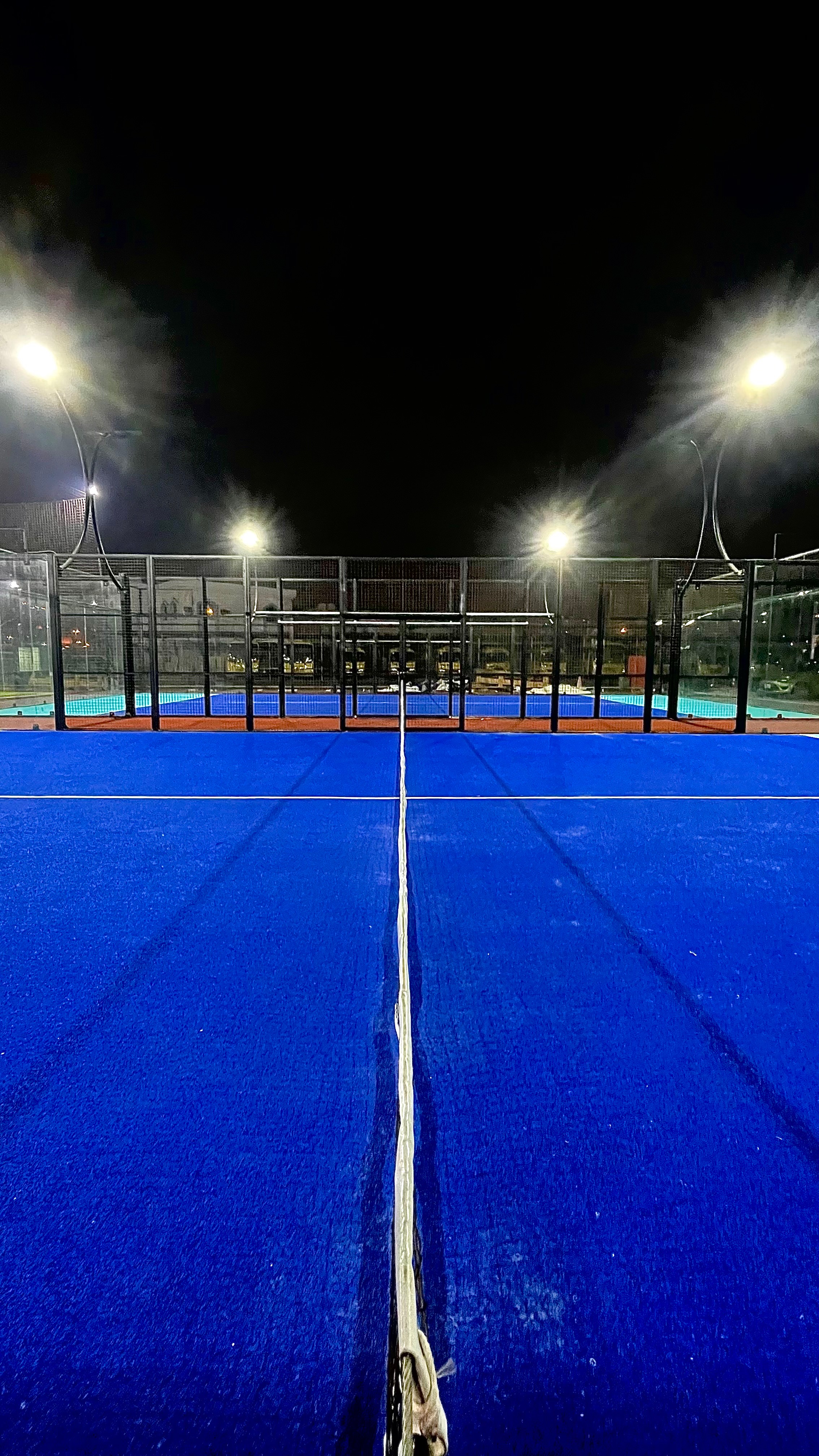 El Partido padel courts