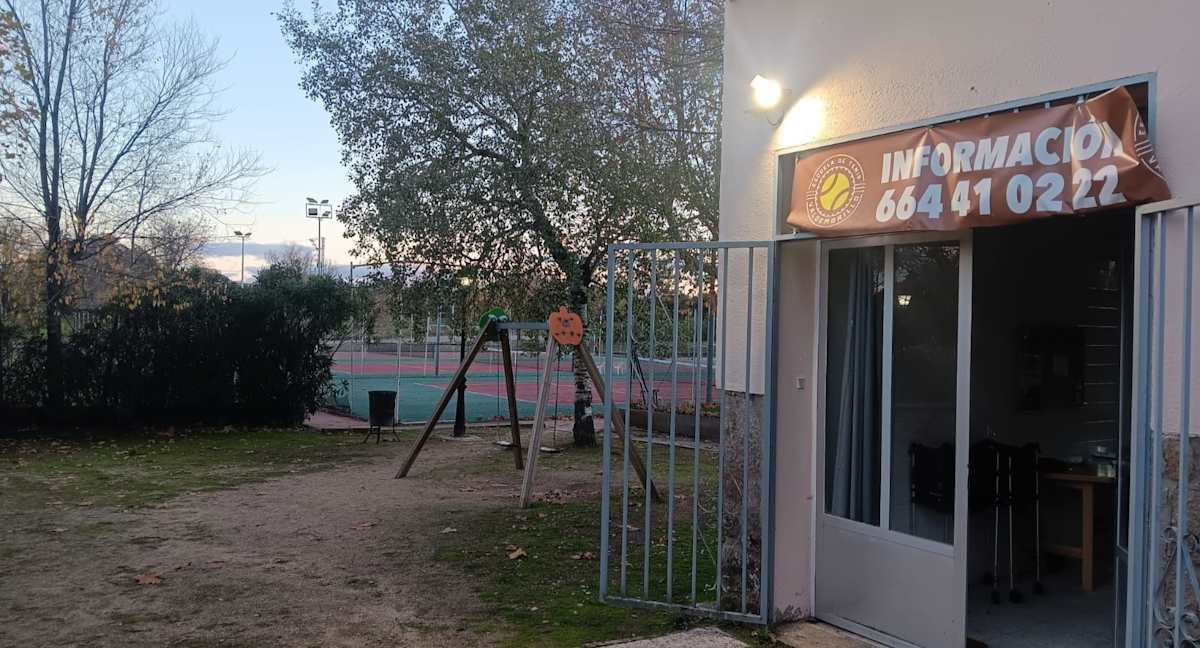 Quality Tenis y Pádel Valdemorillo La Dehesa — photo 1 of 3