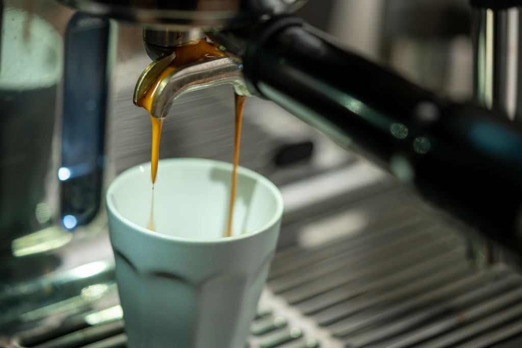 Pull the perfect espresso and americano at home with Nº22 Nostro