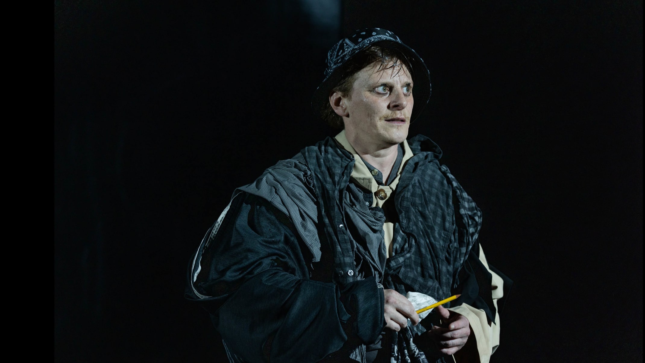 STAFF Production Carousel4