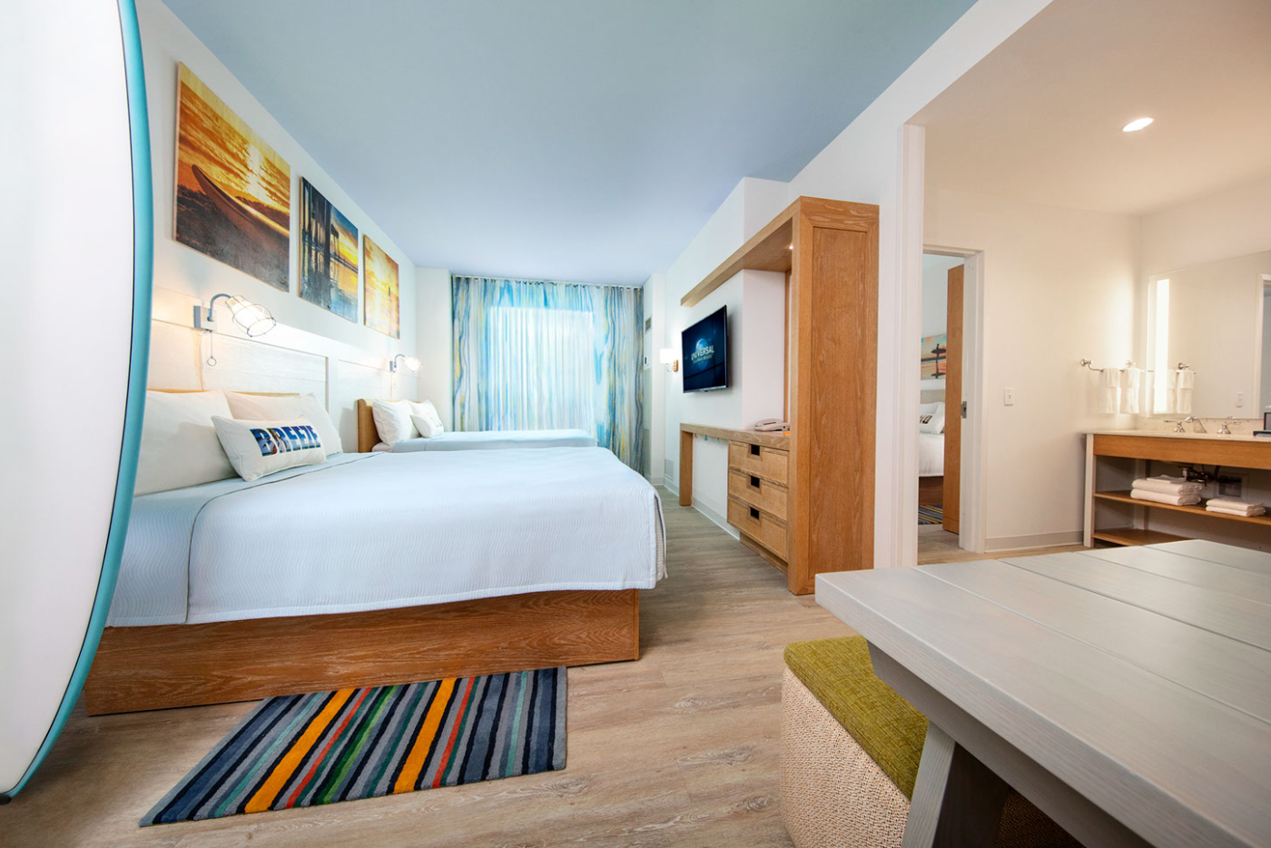 Universal's Endless Summer Resort - Dockside Inn and Suites
