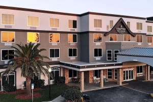 Country Inn & Suites by Radisson, Port Canaveral, FL