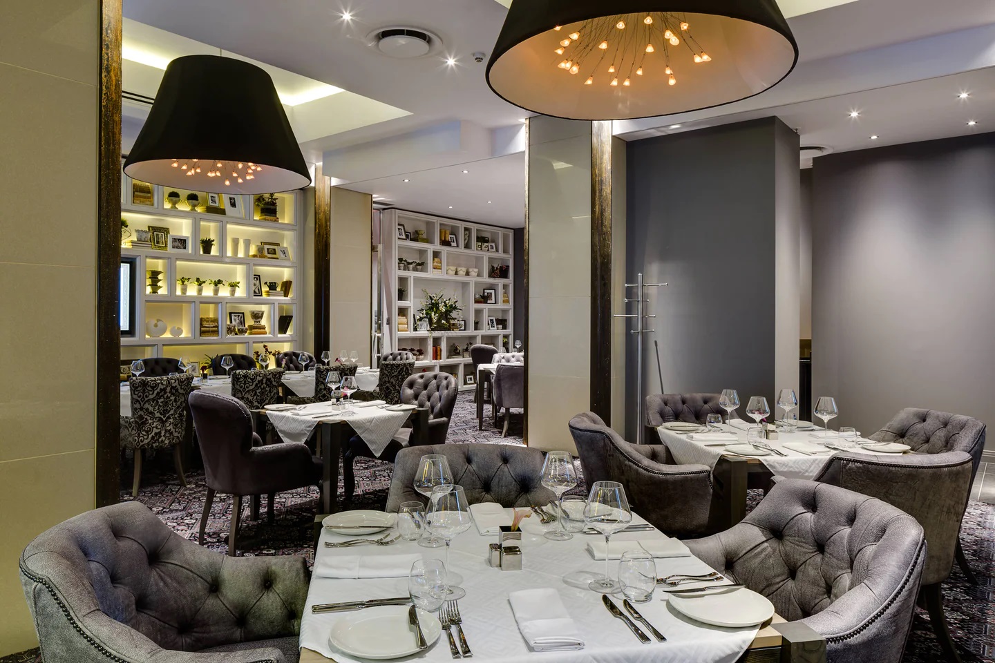 African Pride Melrose Arch, Autograph Collection