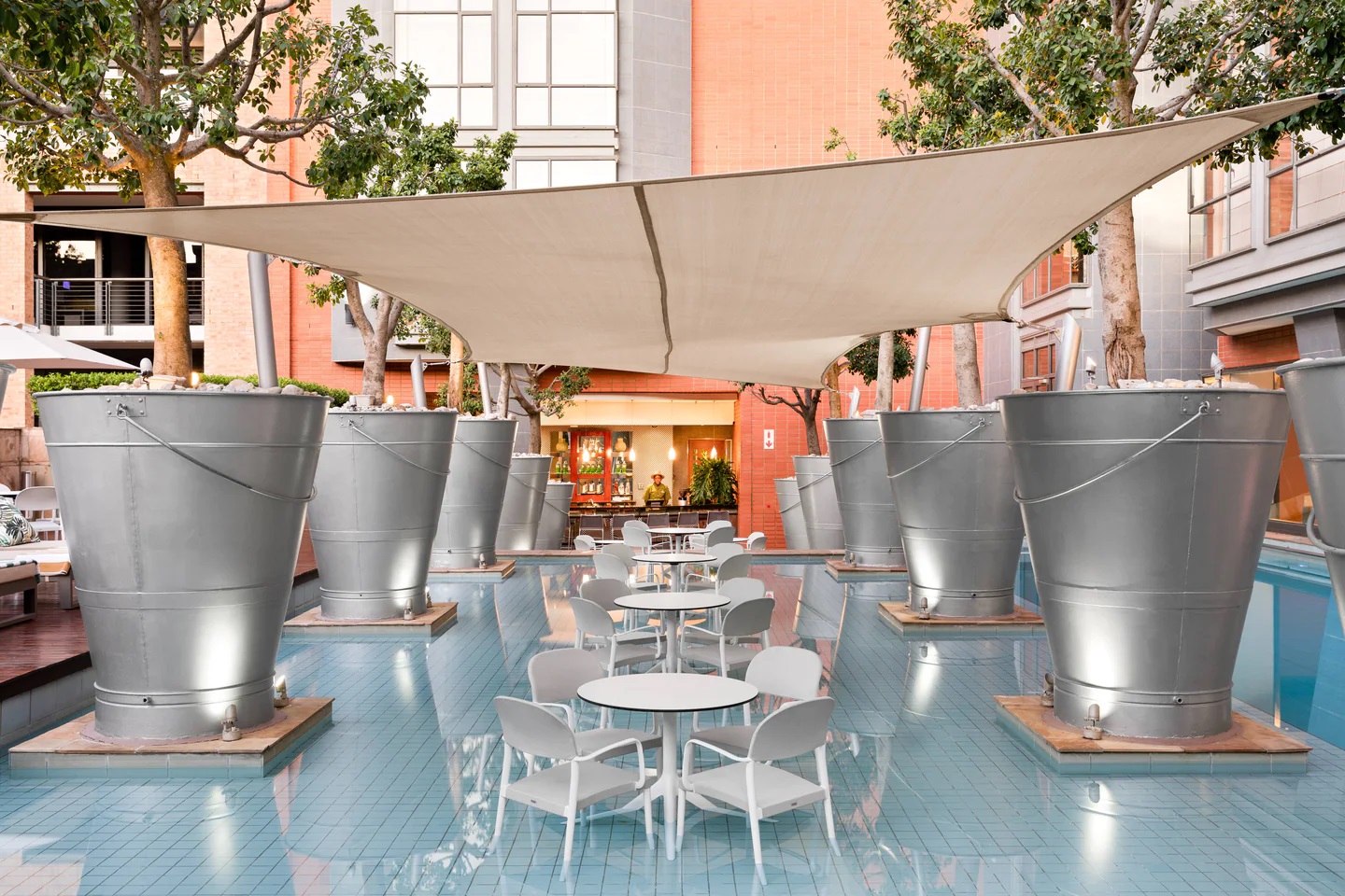African Pride Melrose Arch, Autograph Collection