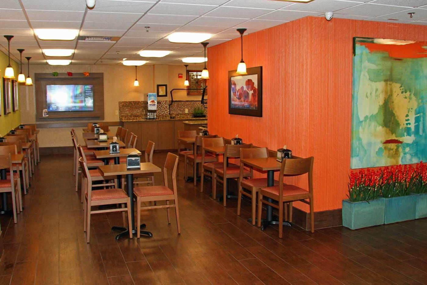 Best Western Plus Universal Inn