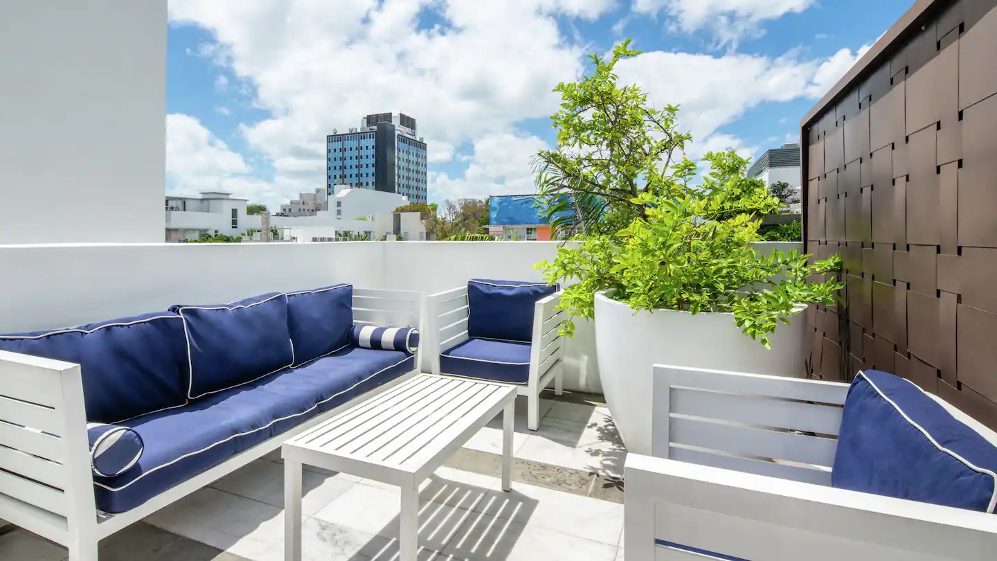 Gale South Beach, Curio Collection by Hilton