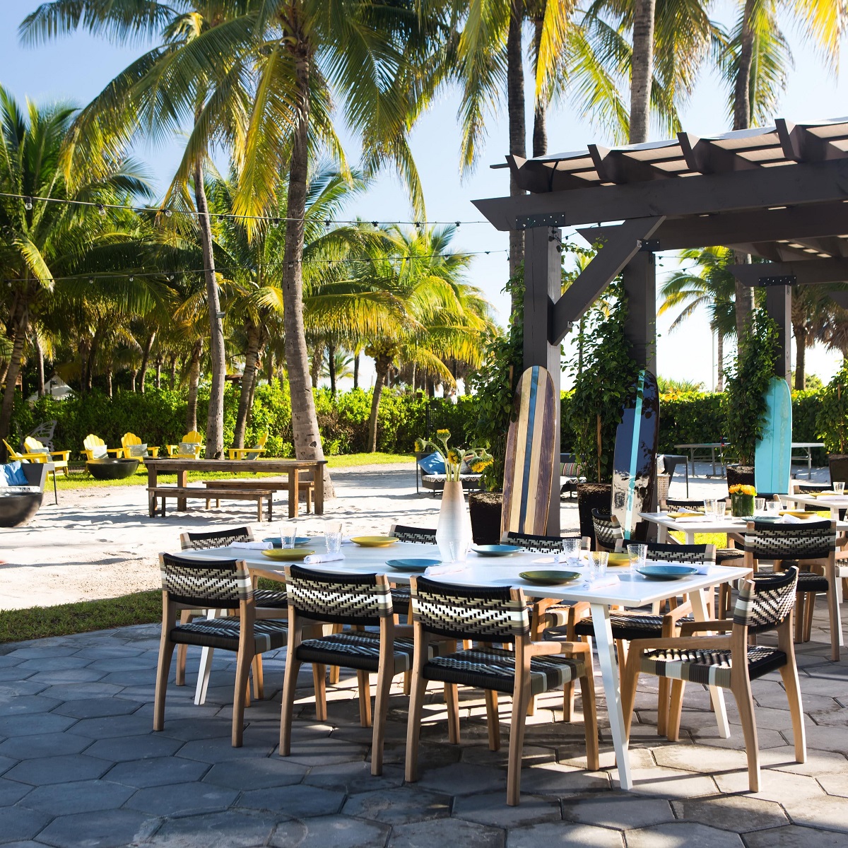 Kimpton Surfcomber Hotel