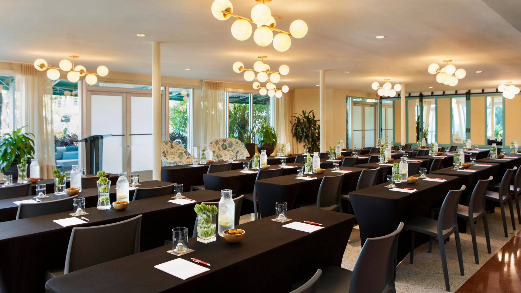 Kimpton Surfcomber Hotel