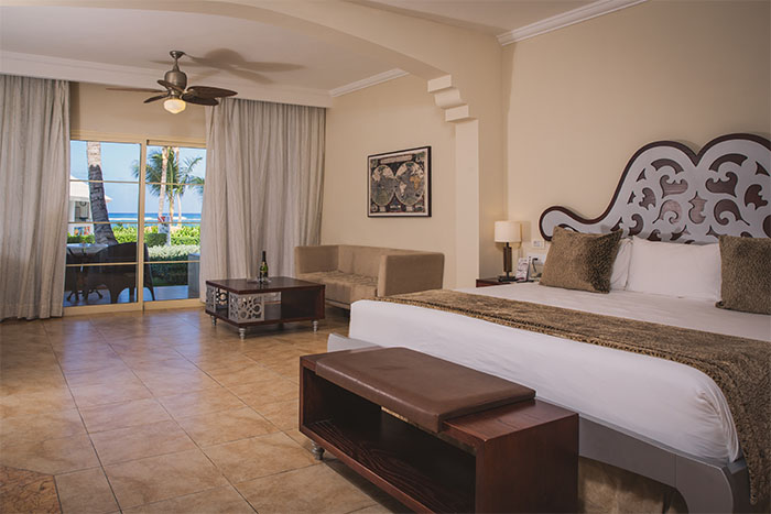 Majestic Colonial Punta Cana Beach Resort, Golf, Casino & Spa