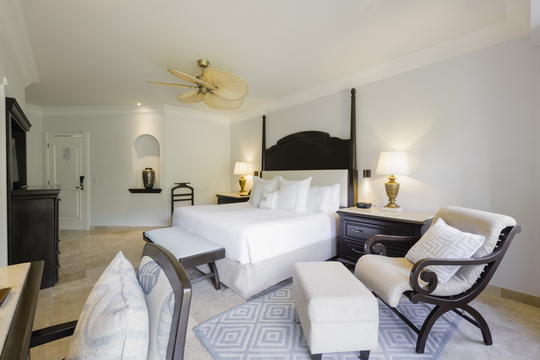 Royal Hideaway Playacar