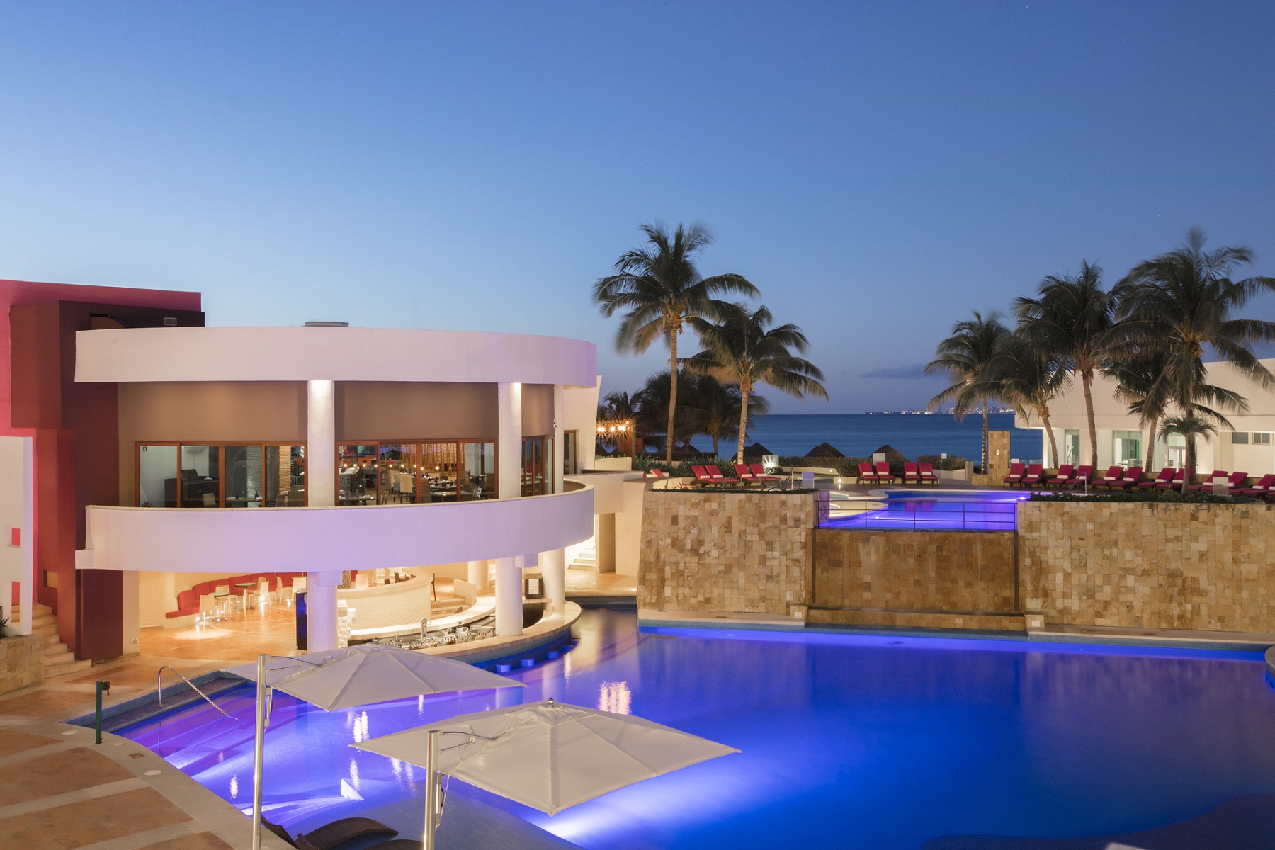 Krystal Grand Cancun