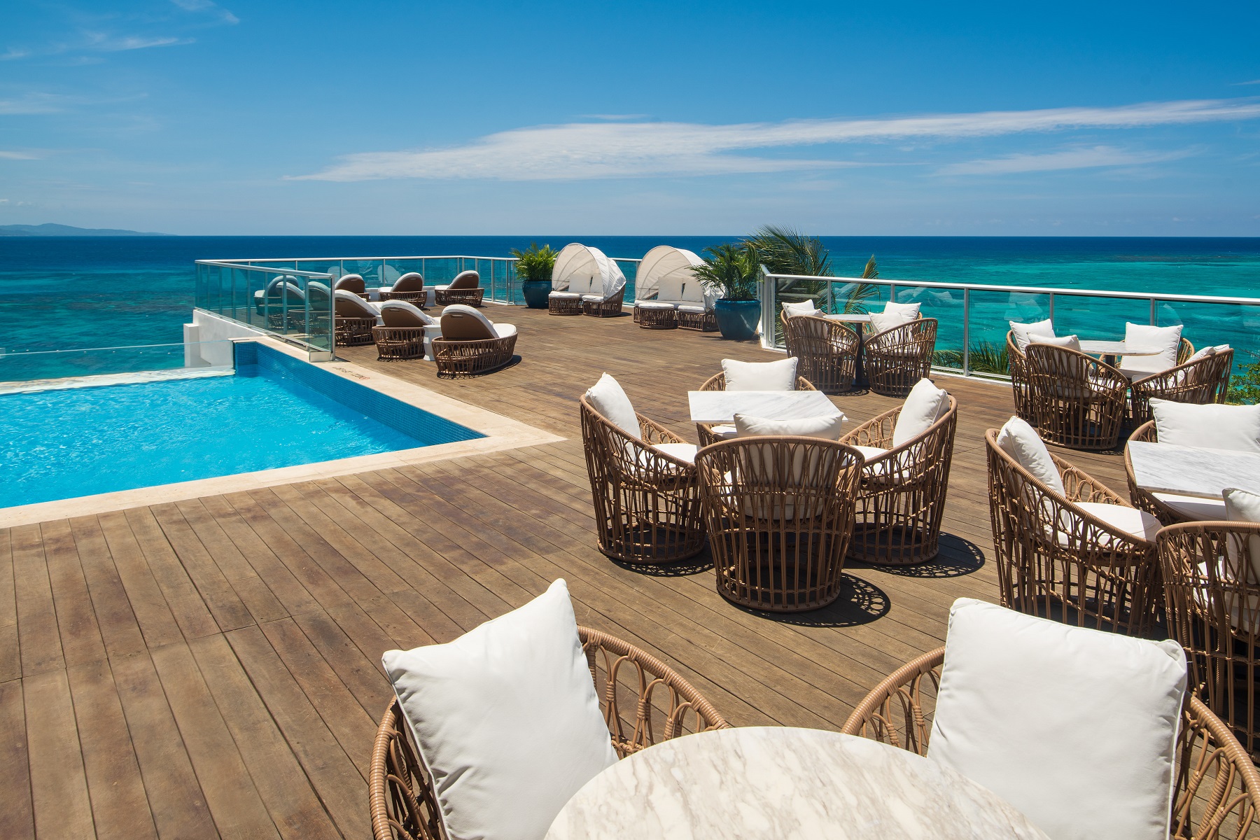 S Hotel Jamaica