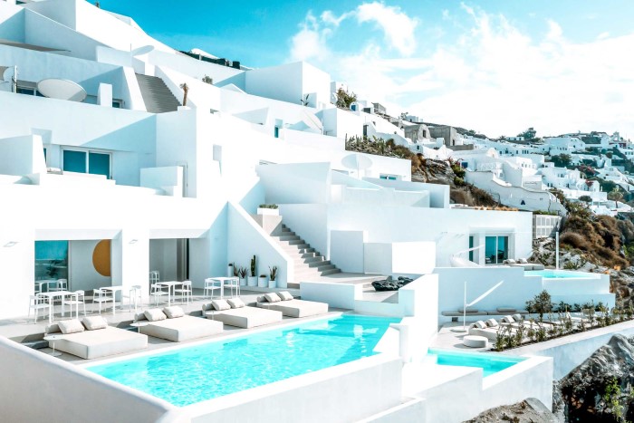 Saint Hotel Santorini