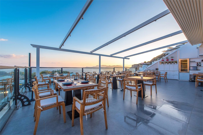 Santorini Secret Suites & Spa