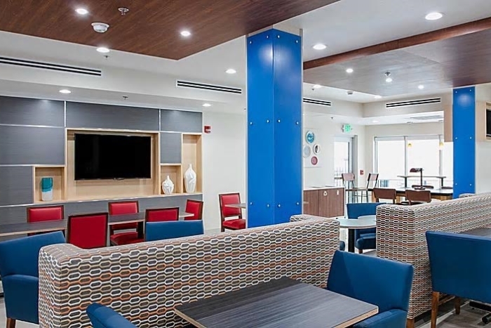 Holiday Inn Express & Suites Oakhurst-Yosemite Park Area