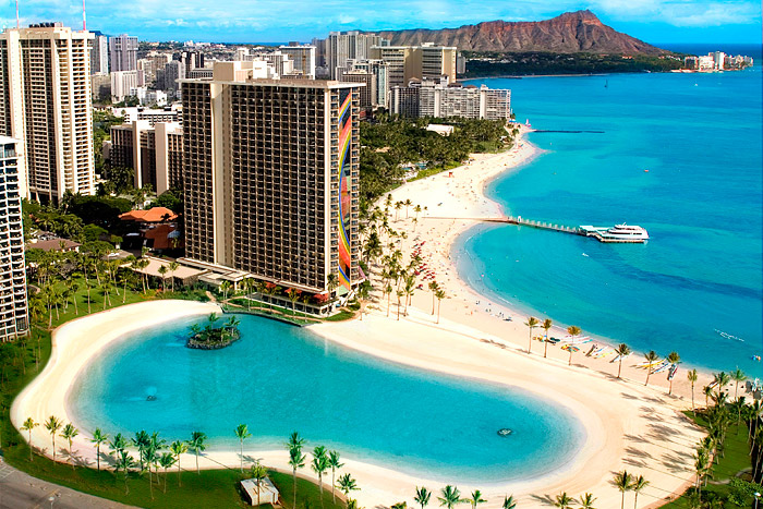 Hilton Hawaiian Village Waikiki Beach Resort - Our Paradise Pool. One of 5  pools and home to the best waterslide in Waikiki. #bestpoolsinwaikiki  #hiltonhawaiianvillage