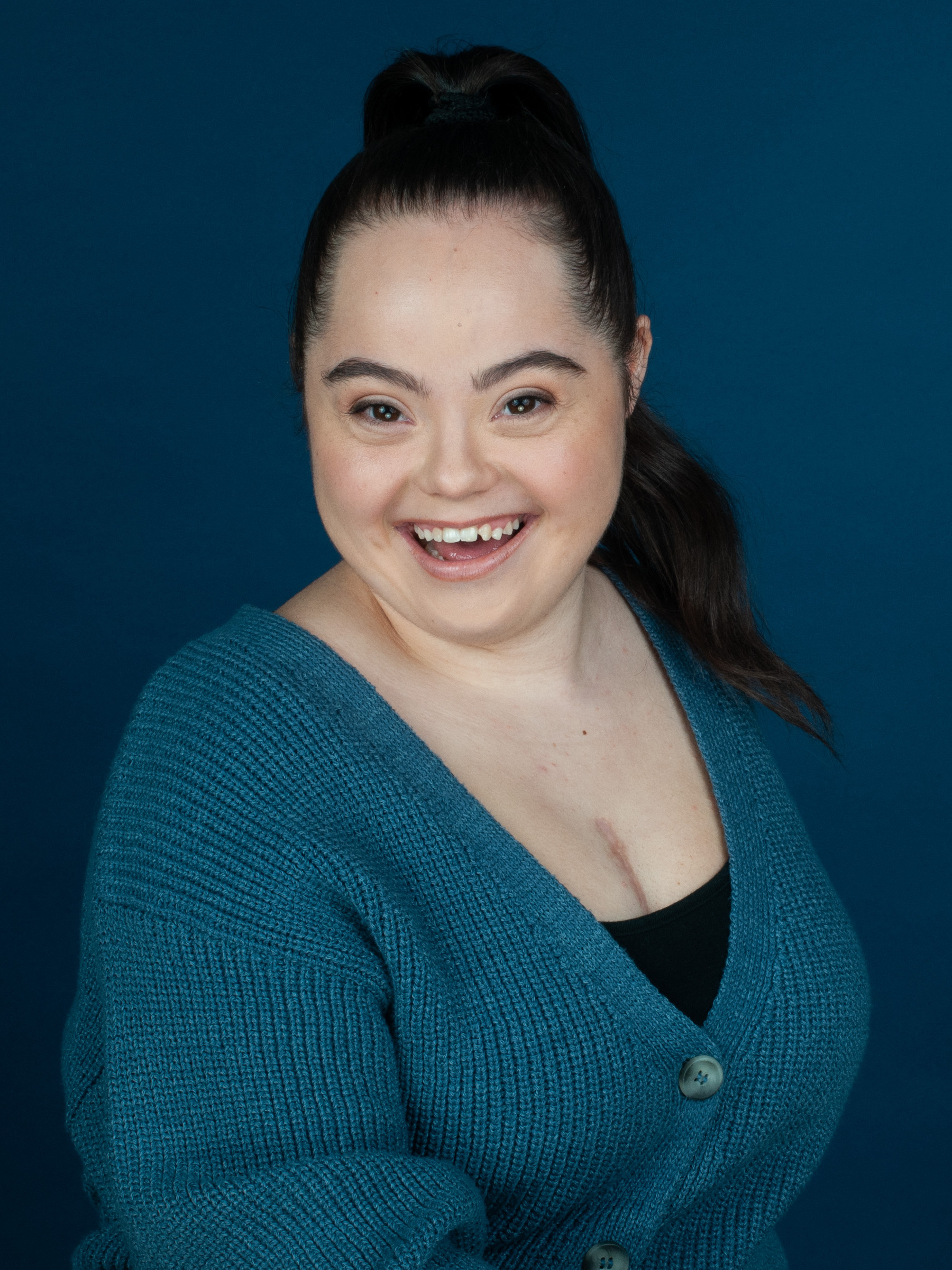 Madison Tevlin Headshot (002).jpg