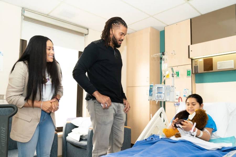 Kenley Jansen foundation donates Kenley's locker to CMC - Curaçao Chronicle